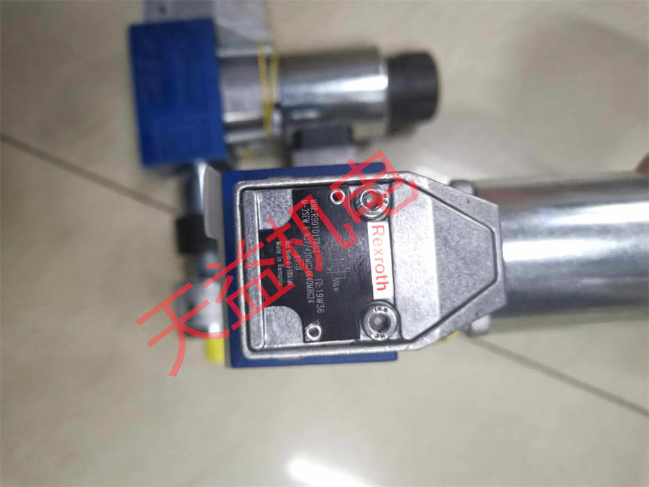 M-2SEW6N37 420MG24K4QMBG24.jpg